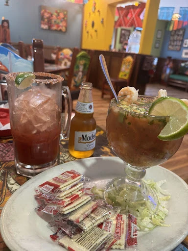 Los Compadres Méxican Restaurant photo 5